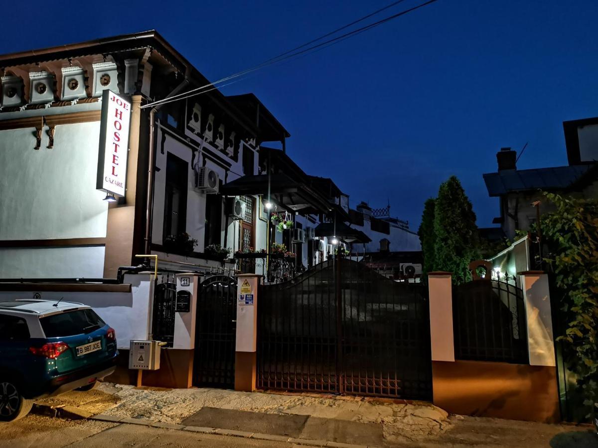 Joe Hostel Bucarest Esterno foto